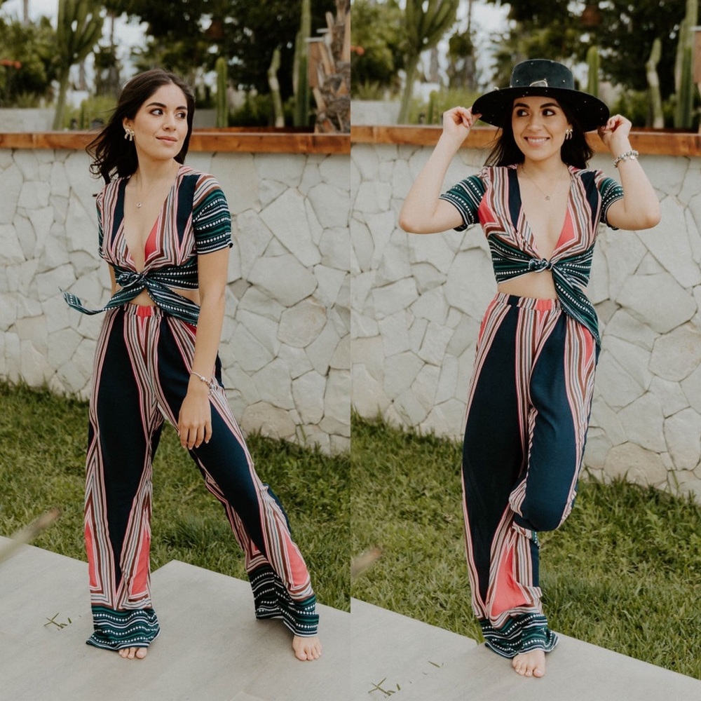 *24 HOUR SALE* Jet Set Geometric Print Crop Top and Pant Set - Picture 3 of 7